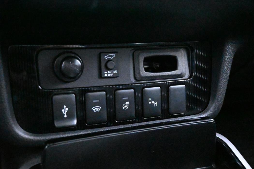 MITSUBISHI OUTLANDER PHEV 2019