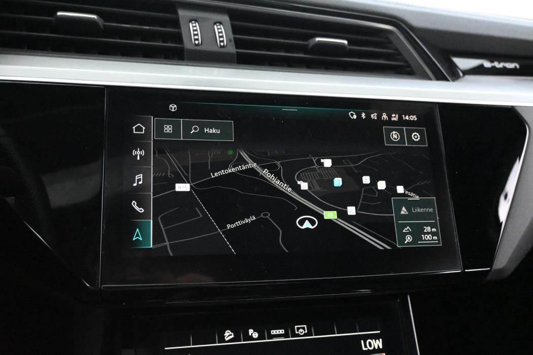 AUDI e-tron 2021