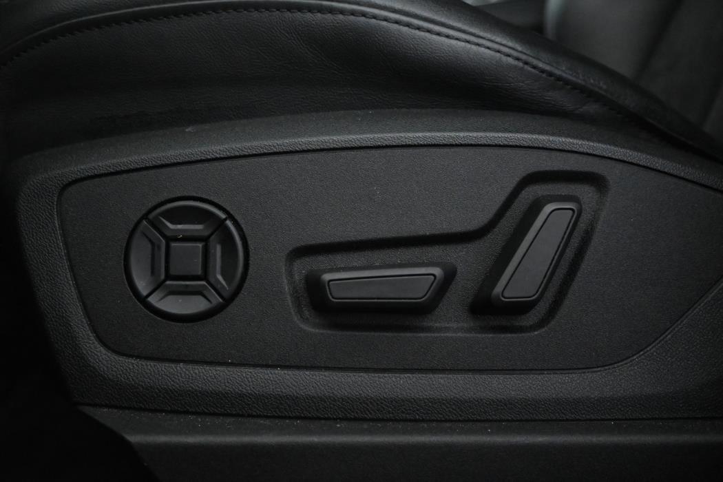 AUDI e-tron 2021