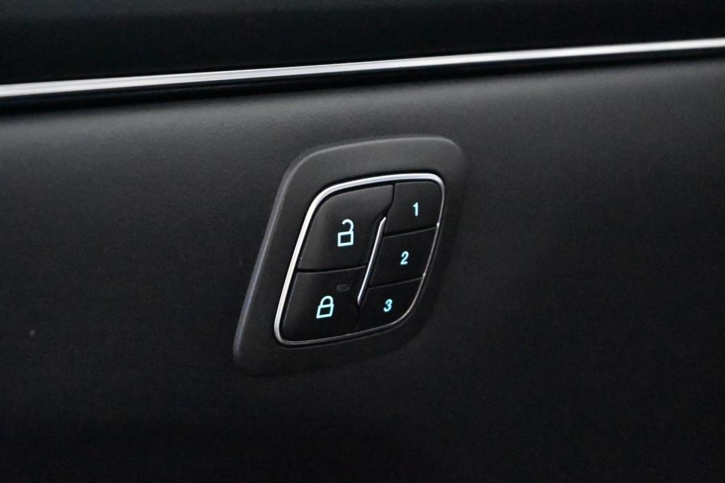 FORD Mustang Mach-E 2021