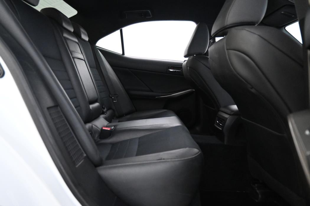 LEXUS IS 2013
