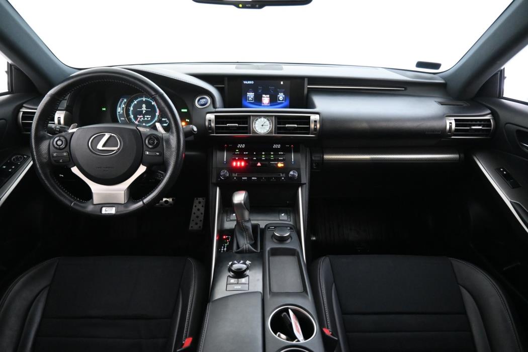 LEXUS IS 2013
