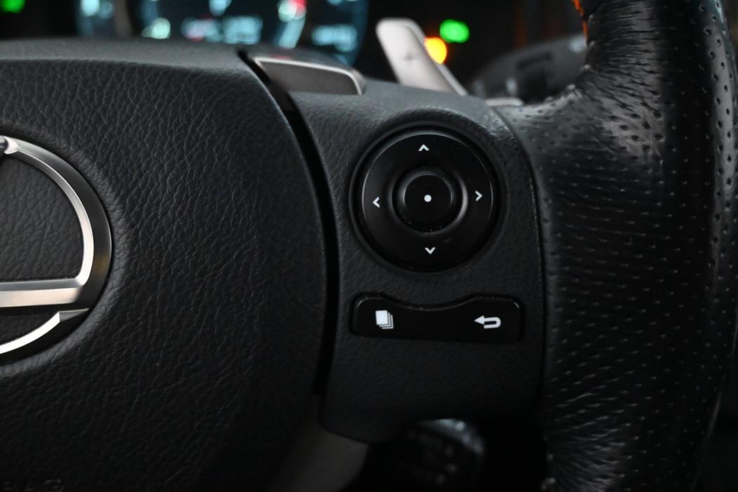 LEXUS IS 2013