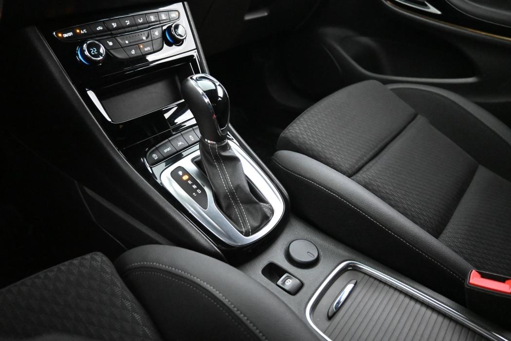OPEL Astra 2019