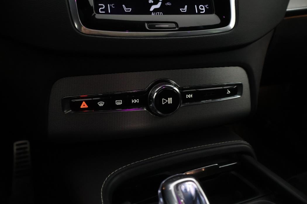 VOLVO XC90 2019