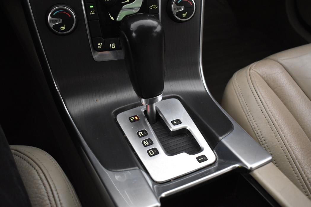 VOLVO V60 2010