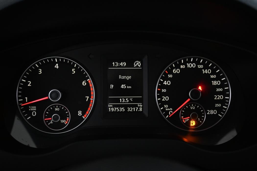 VOLKSWAGEN Jetta 2011