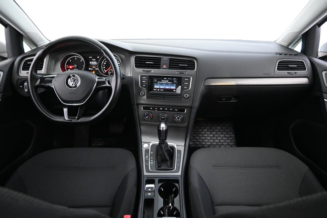 VOLKSWAGEN Golf 2013