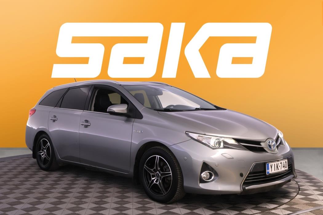 TOYOTA Auris 2013