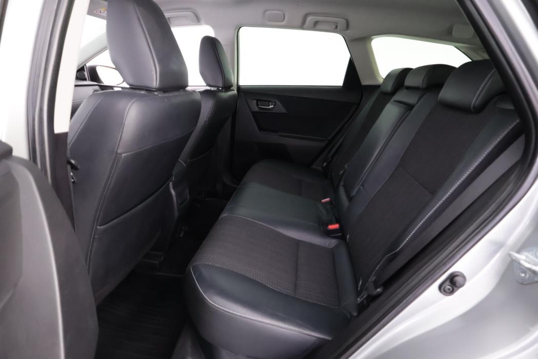 TOYOTA Auris 2013