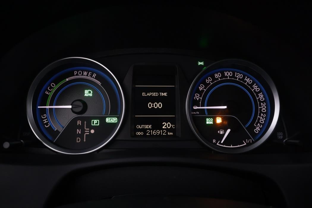 TOYOTA Auris 2013