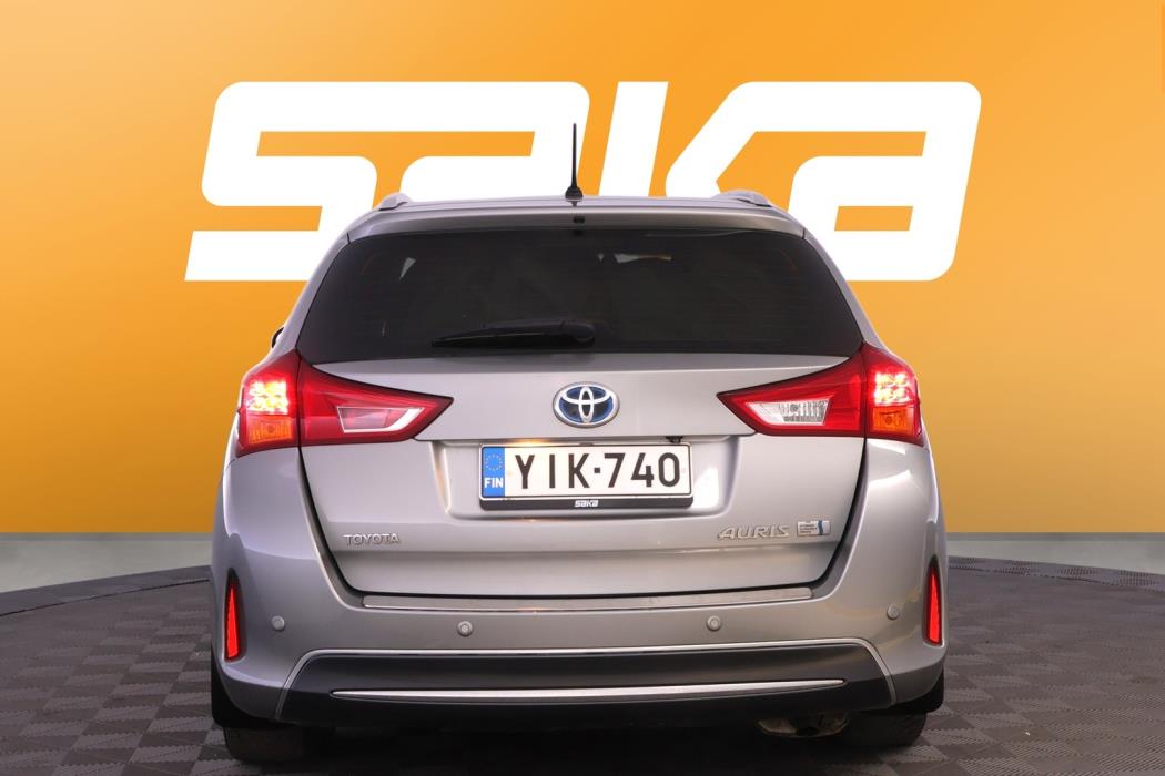TOYOTA Auris 2013