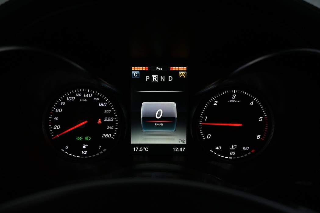 MERCEDES-BENZ C 2014