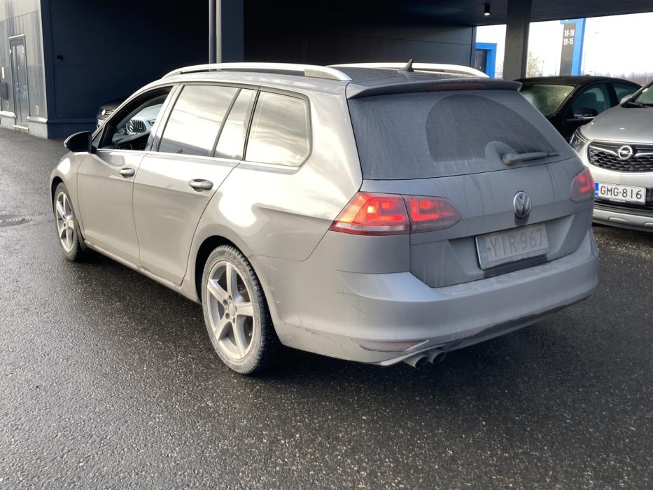 VOLKSWAGEN Golf 2014