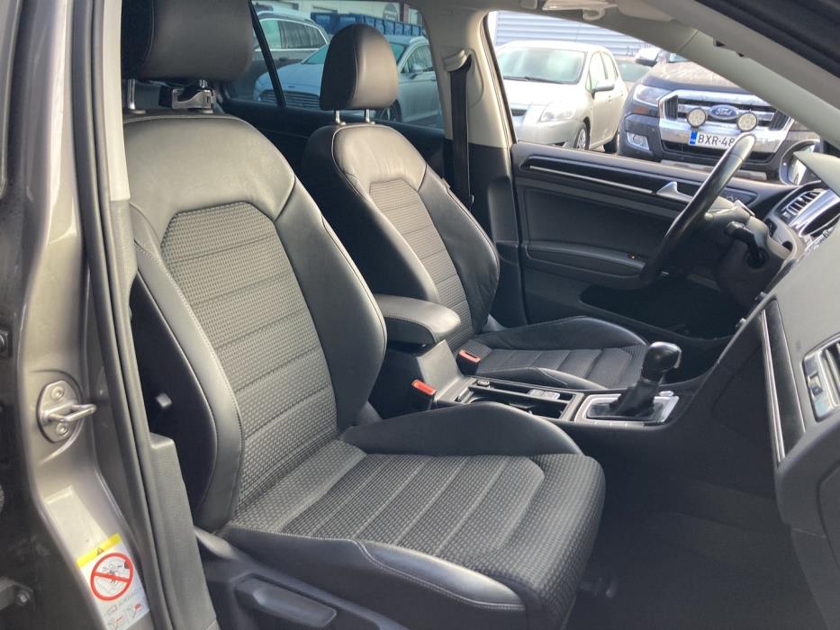 VOLKSWAGEN Golf 2014