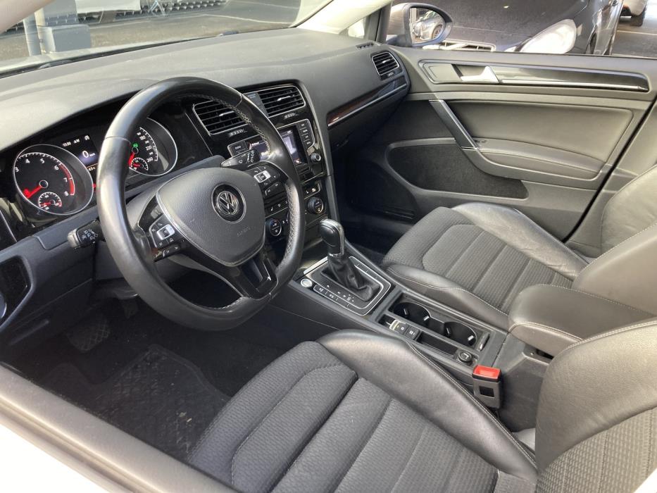 VOLKSWAGEN Golf 2014