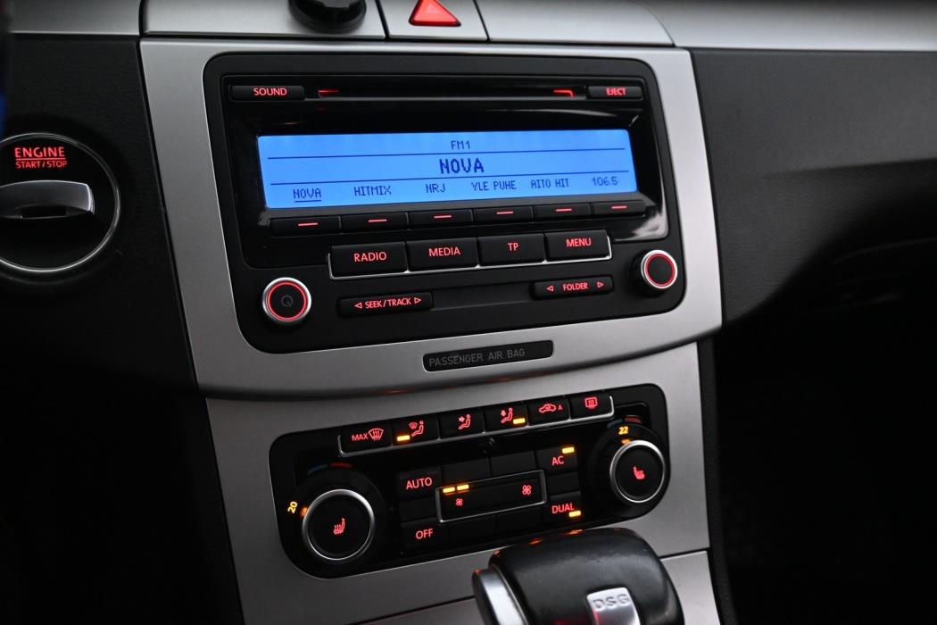 VOLKSWAGEN Passat 2010