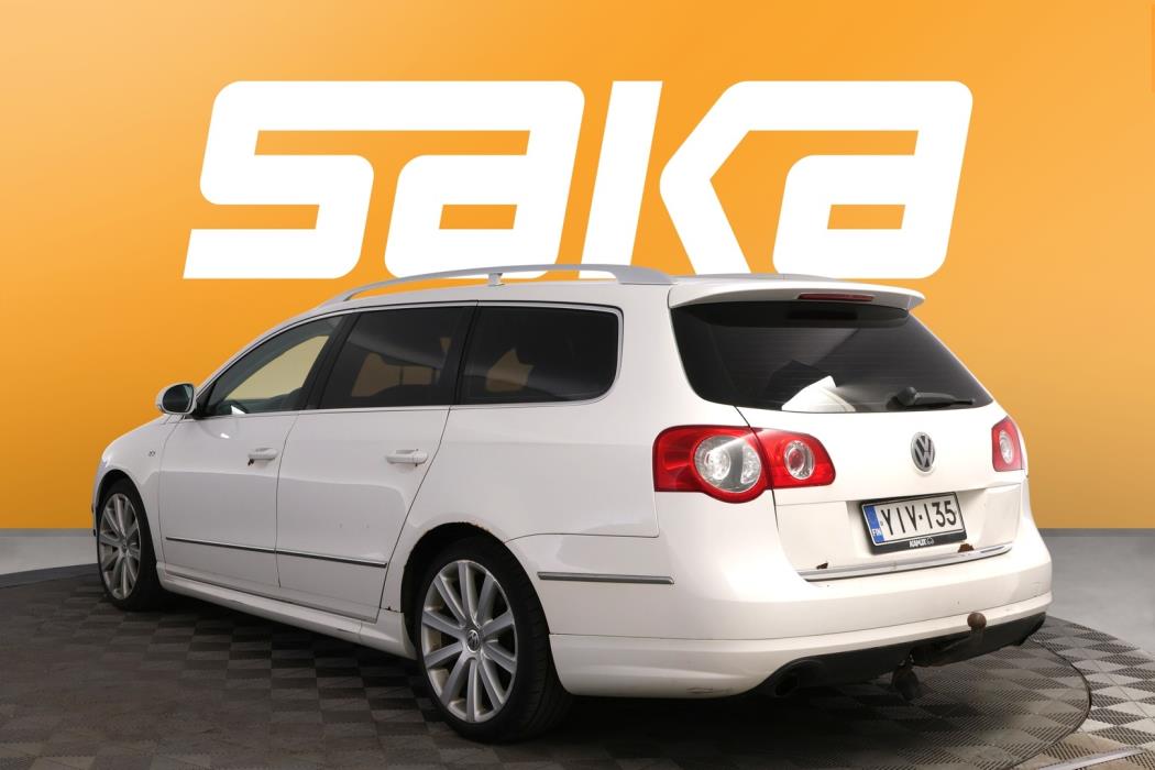 VOLKSWAGEN Passat 2010