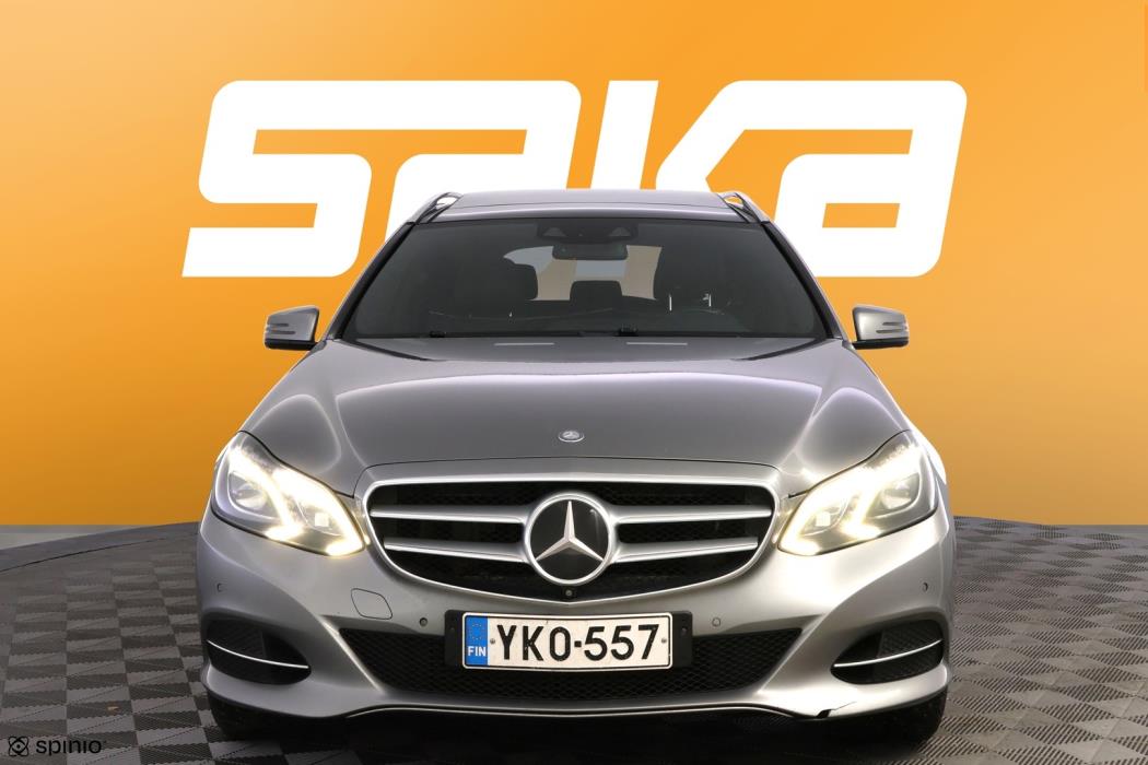 MERCEDES-BENZ E 2015