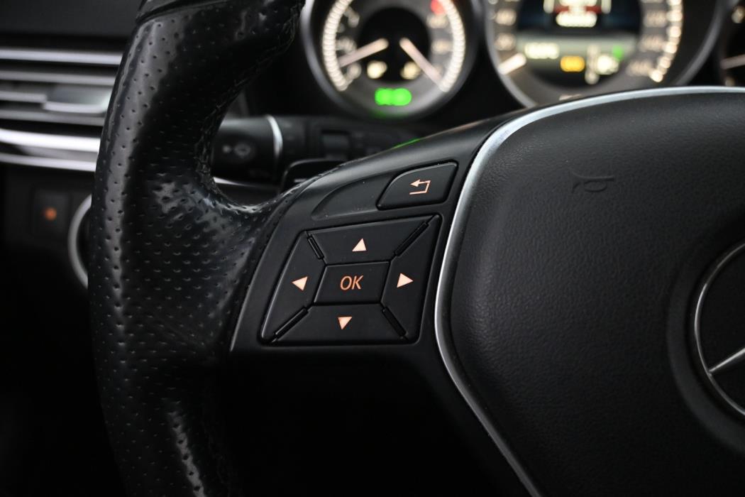 MERCEDES-BENZ E 2015