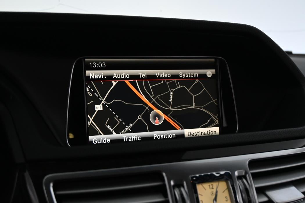 MERCEDES-BENZ E 2015