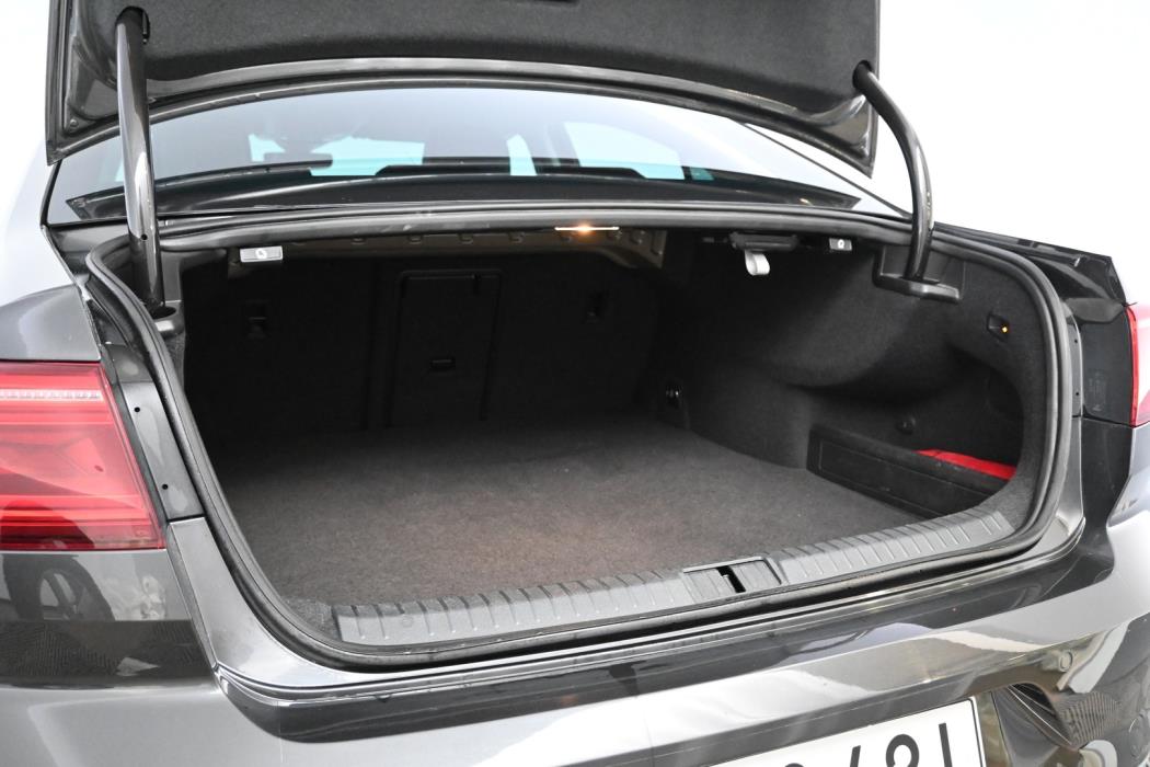 VOLKSWAGEN Passat 2020