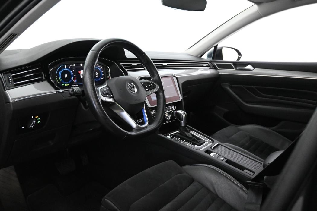 VOLKSWAGEN Passat 2020