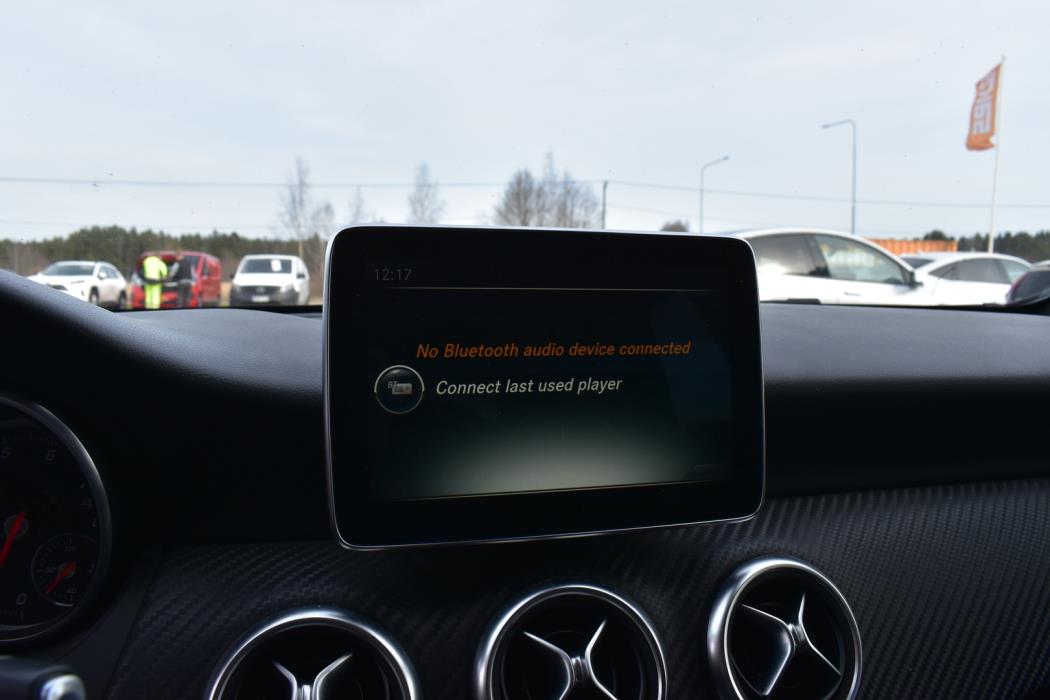 MERCEDES-BENZ A 2016