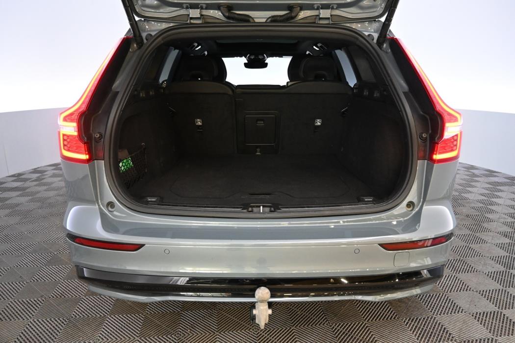 VOLVO V60 2024