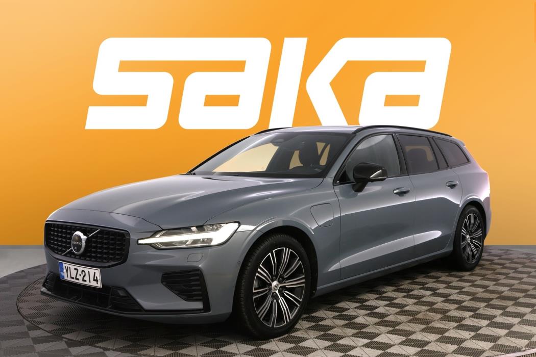 VOLVO V60 2024
