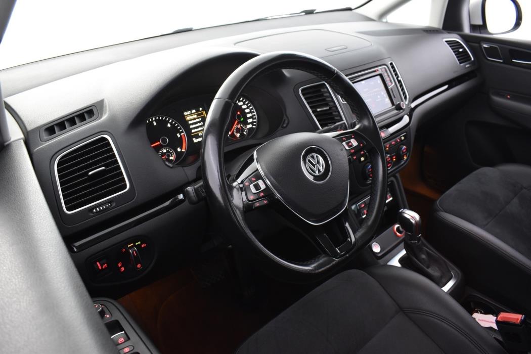 VOLKSWAGEN Sharan 2016