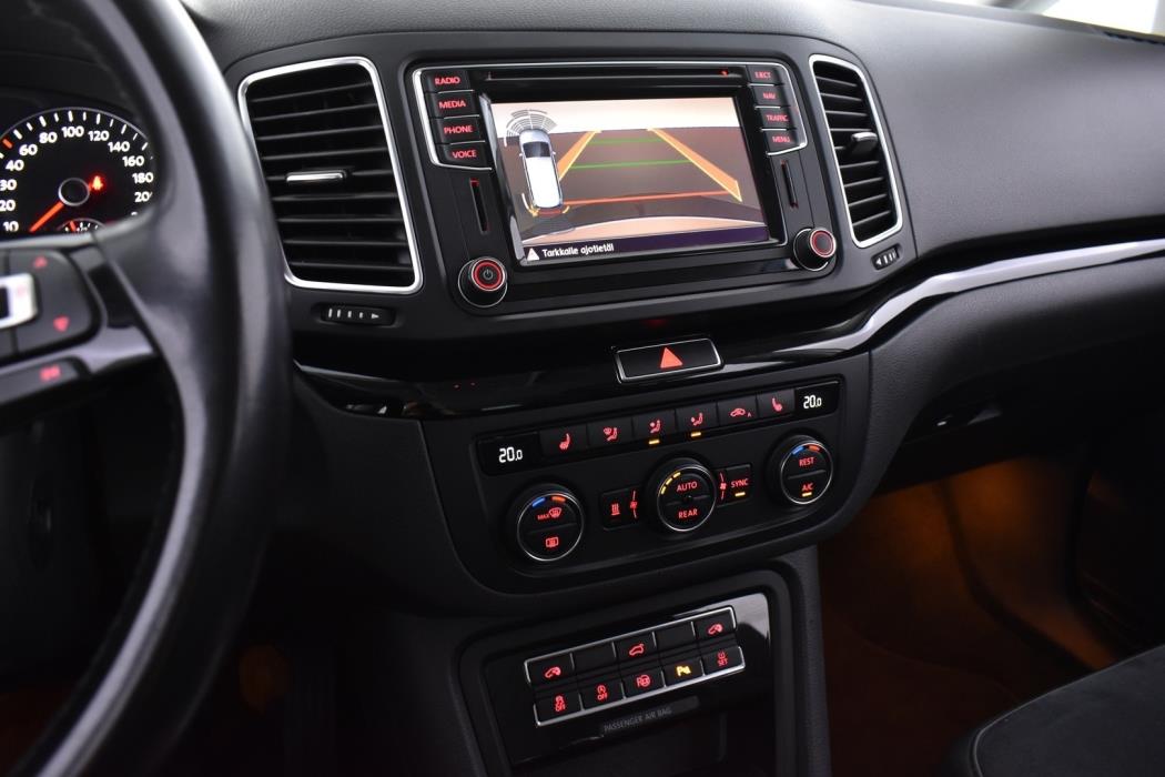 VOLKSWAGEN Sharan 2016