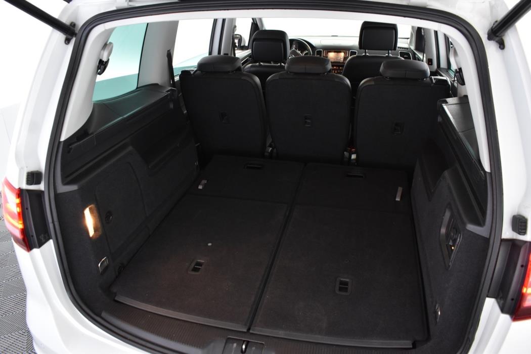 VOLKSWAGEN Sharan 2016