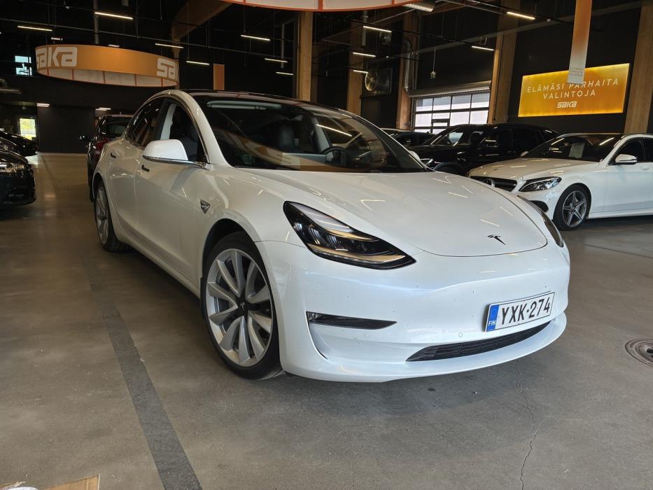 TESLA Model 3 2020