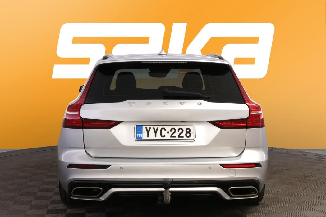 VOLVO V60 2019