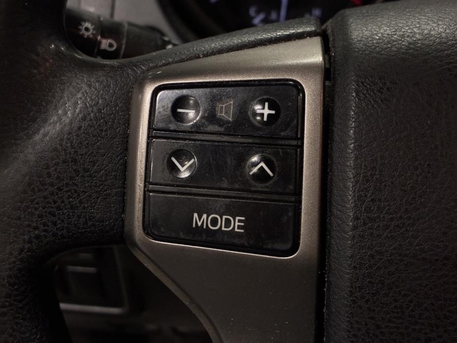 TOYOTA Land Cruiser 2010