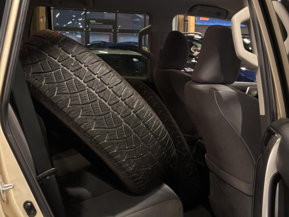 TOYOTA Land Cruiser 2010