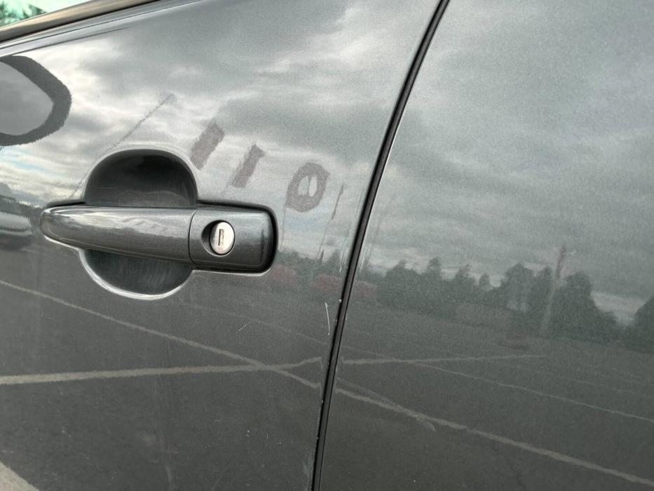 PEUGEOT 3008 2011