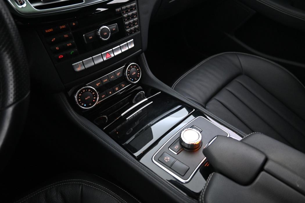 MERCEDES-BENZ CLS 2012
