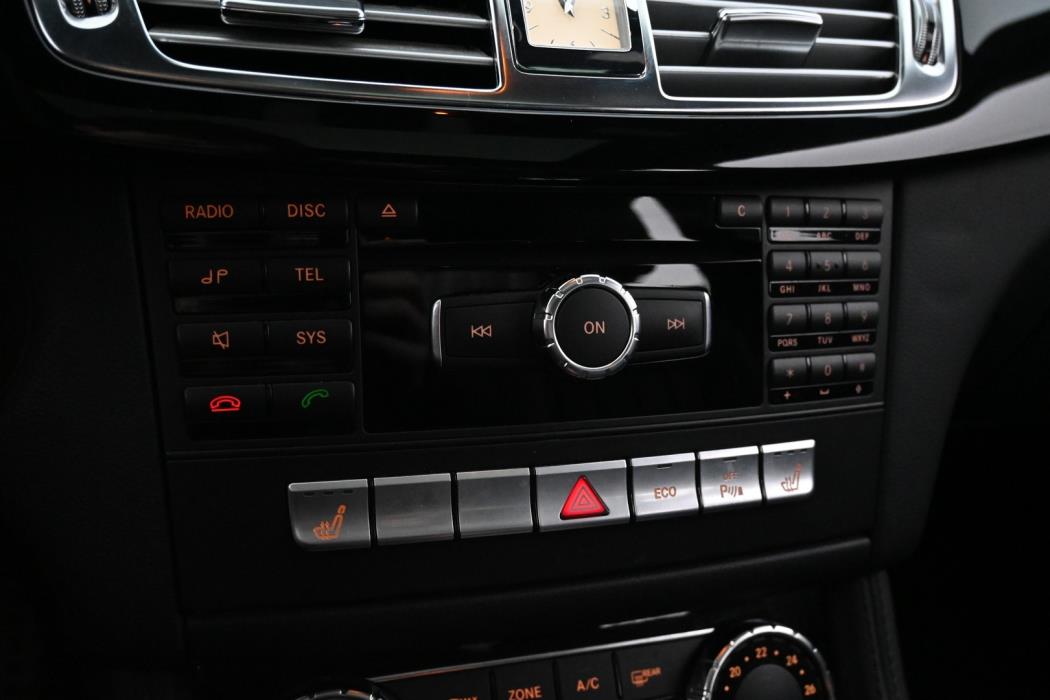 MERCEDES-BENZ CLS 2012
