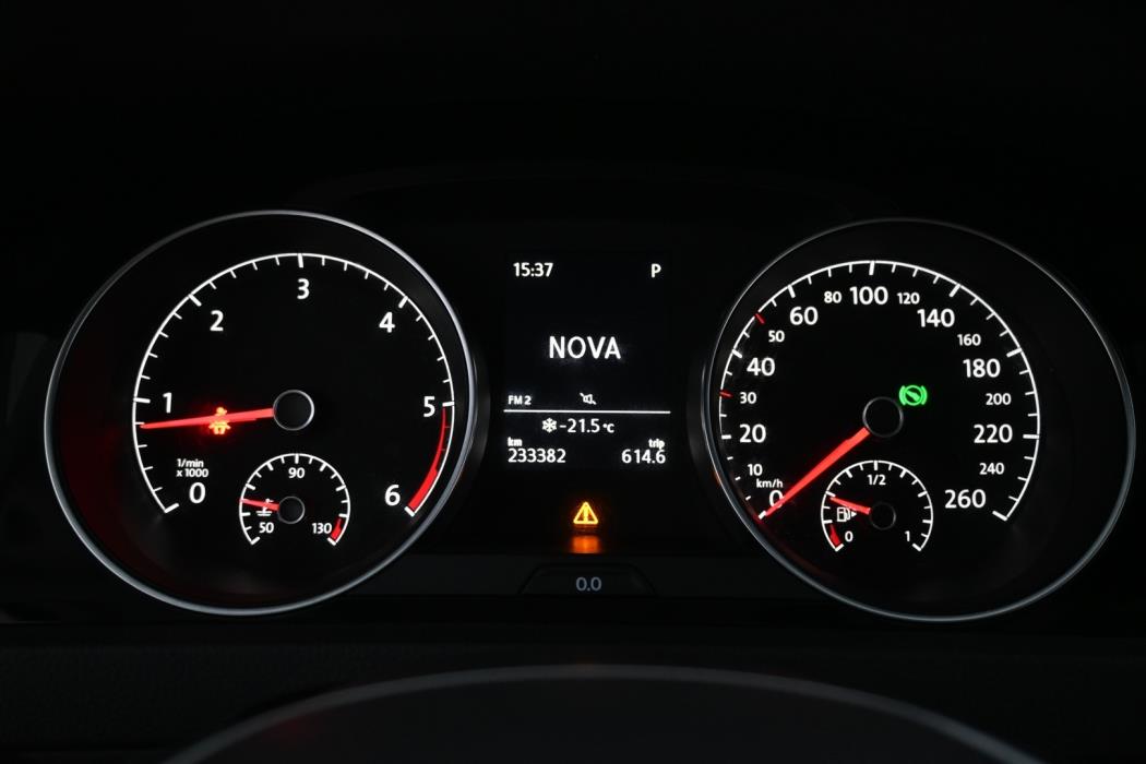 VOLKSWAGEN Golf 2013