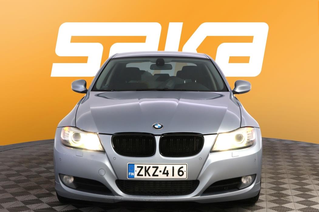 BMW 320 2009