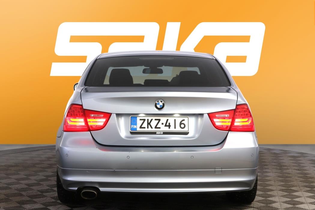 BMW 320 2009
