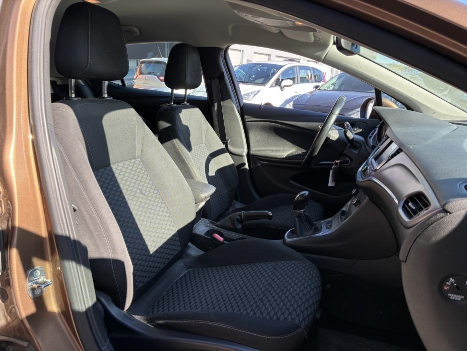 OPEL Astra 2016