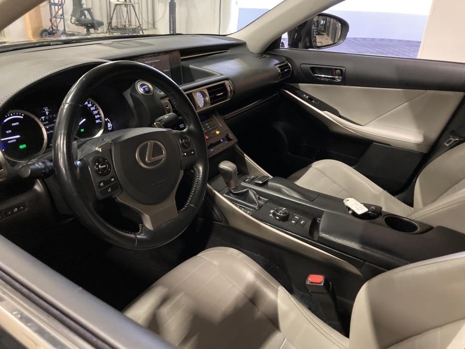 LEXUS IS 2014
