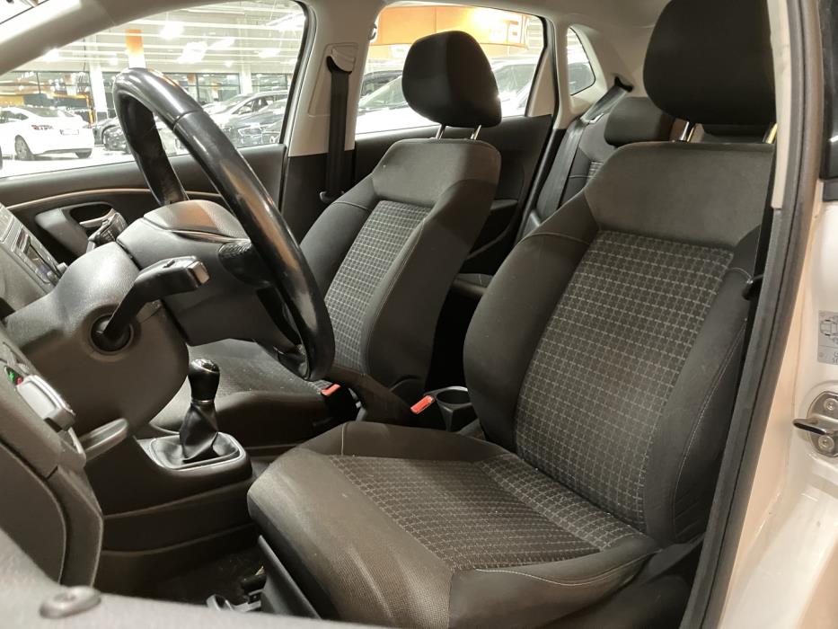 VOLKSWAGEN Polo 2017