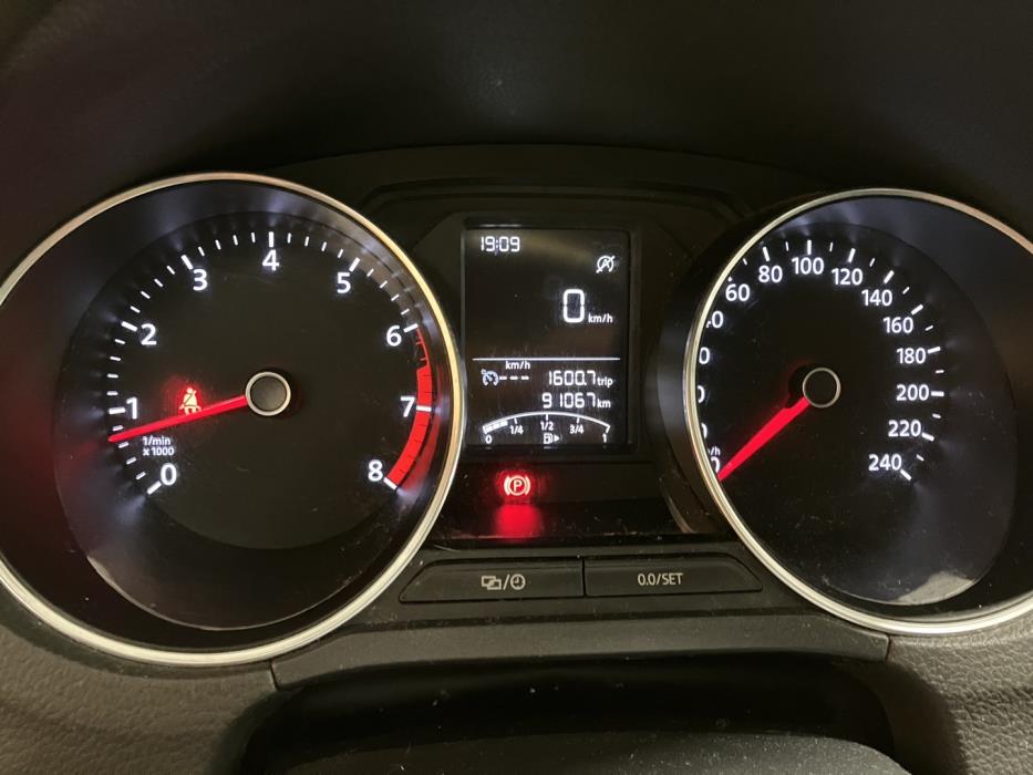 VOLKSWAGEN Polo 2017