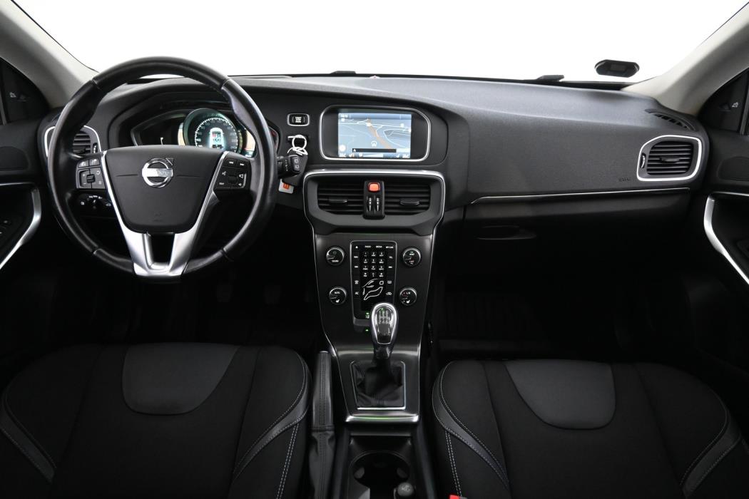 VOLVO V40 2013