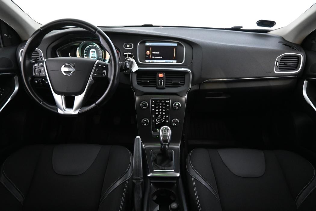 VOLVO V40 2013