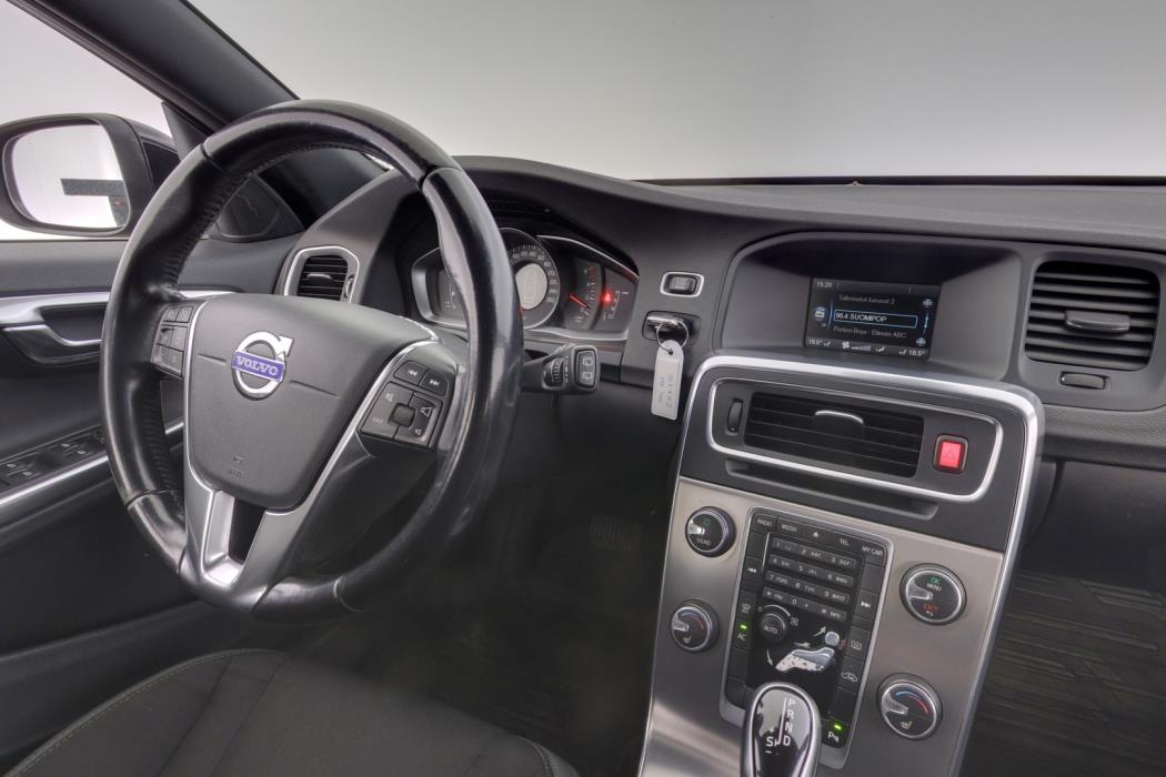 VOLVO V60 2014